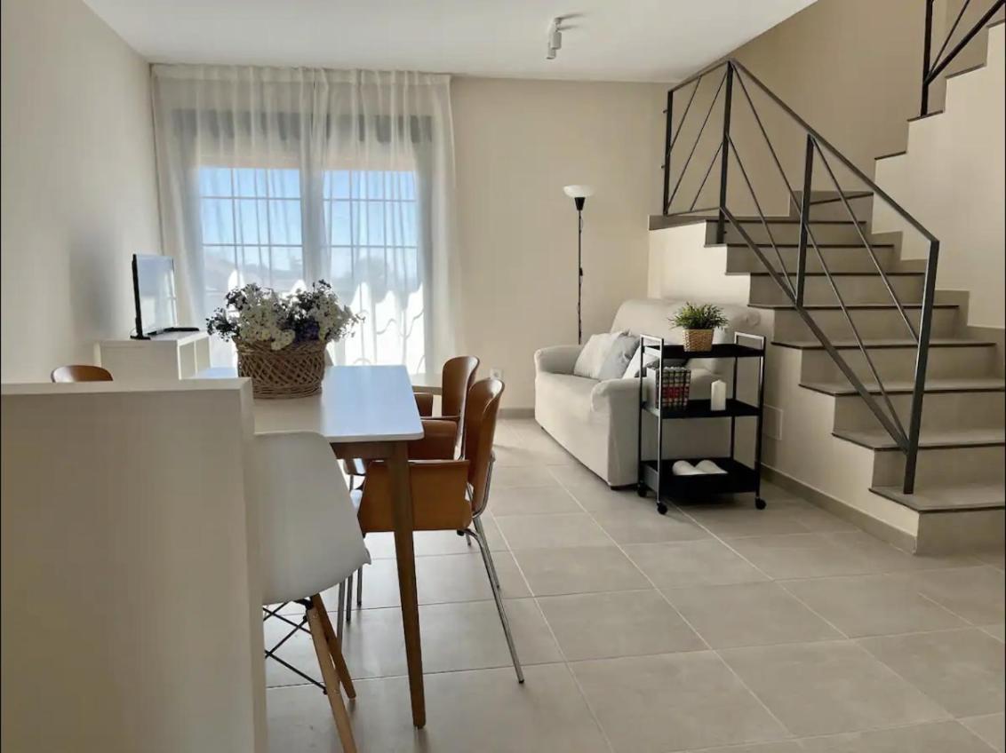 Apartamentos El Piquillo En Cadalso De Los Vidrios Dış mekan fotoğraf