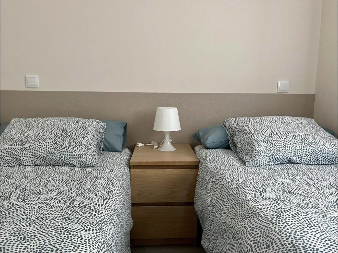 Apartamentos El Piquillo En Cadalso De Los Vidrios Dış mekan fotoğraf