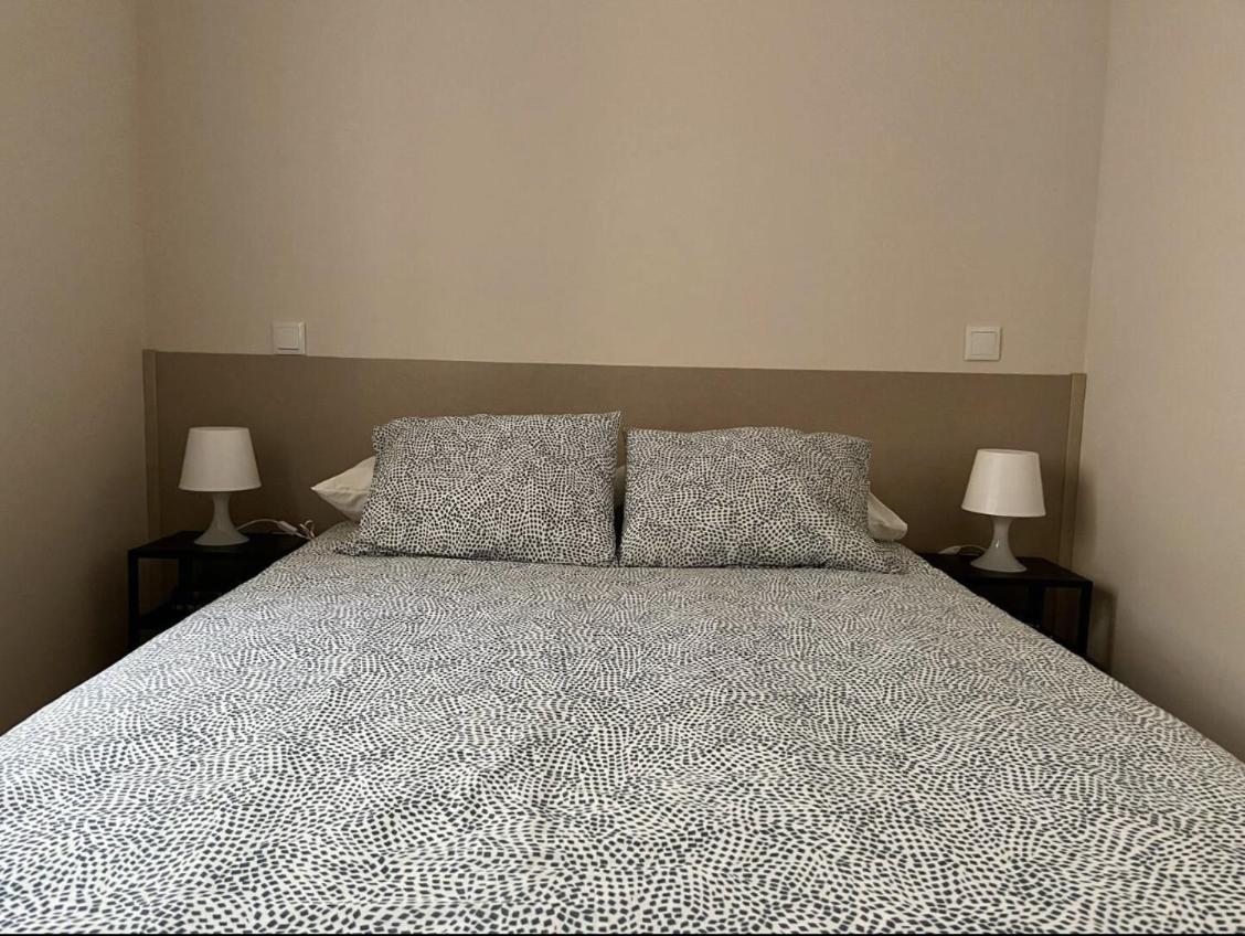Apartamentos El Piquillo En Cadalso De Los Vidrios Dış mekan fotoğraf