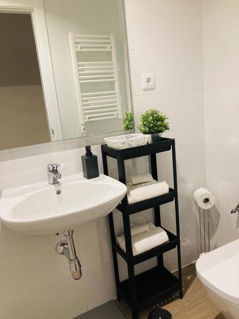 Apartamentos El Piquillo En Cadalso De Los Vidrios Dış mekan fotoğraf